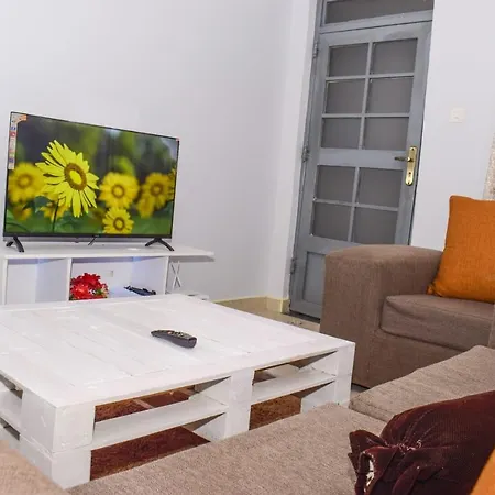 Serene And Cosy Fully Furnished One Bedroom Bnb In Thika Town Exterior photo